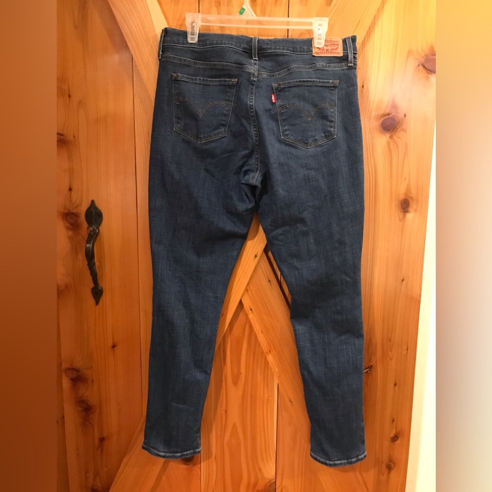 Levi’s 311 Shaping Skinny Size 31